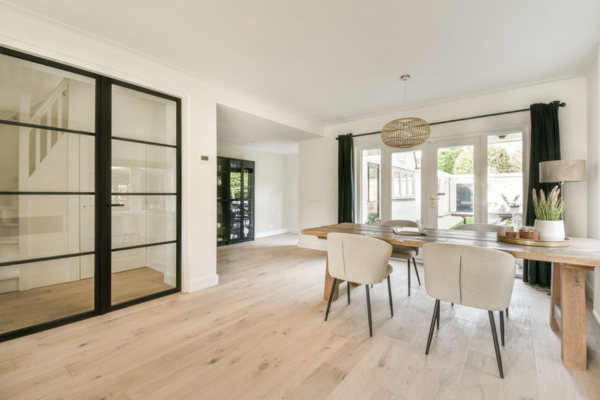 Vinyl Flooring Maintenance Tips for Dubai Homes